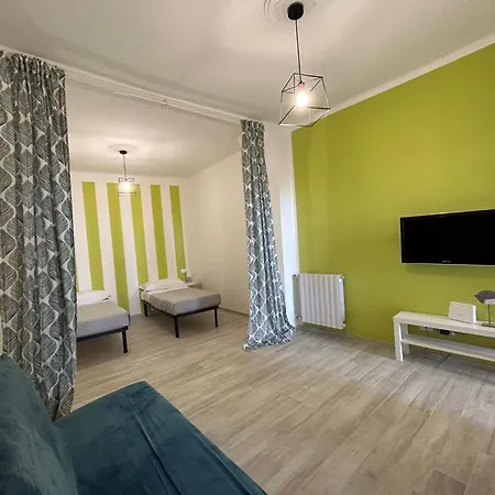 アパート Merletto インペリア